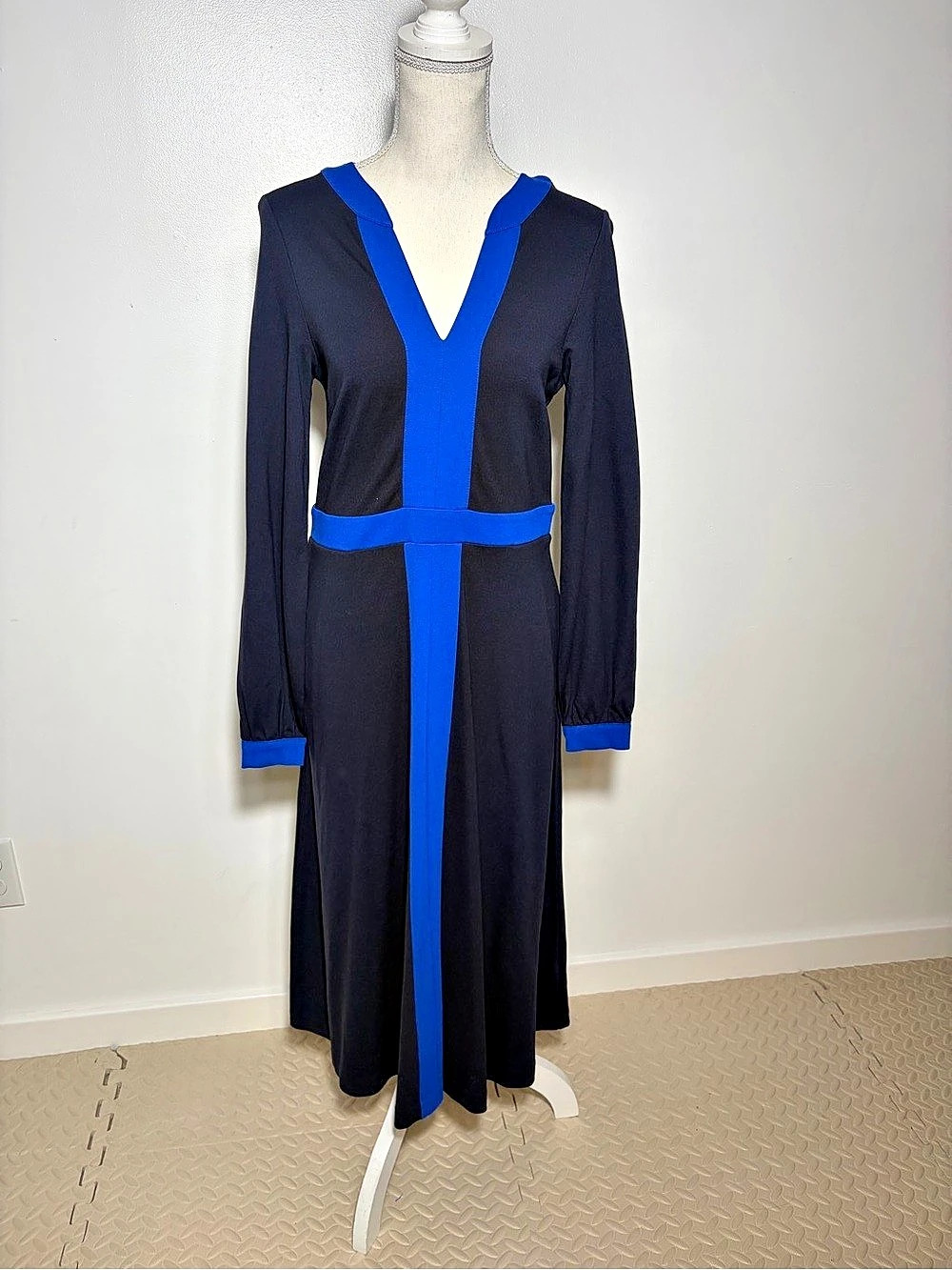 Boden Colourblock Ponte Midi Dress Color Block Midi Dress in Blue & Black Size 6